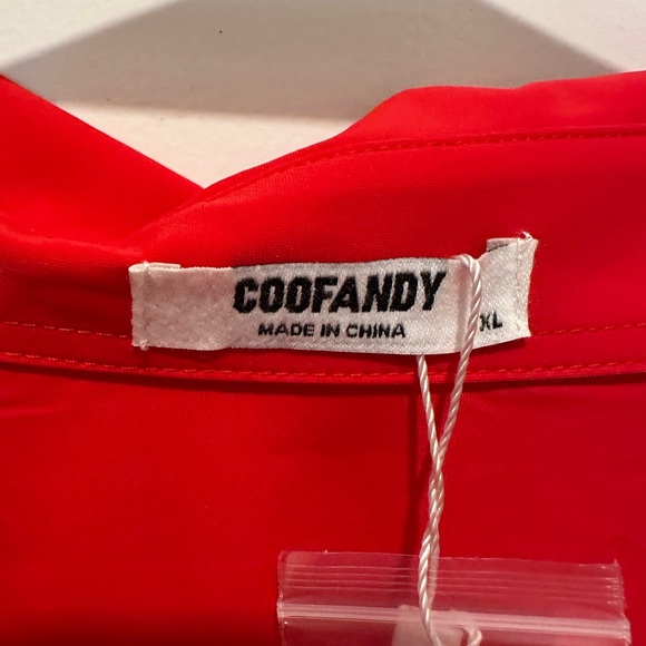 Red Button-Up blouse - Picture 3 of 6